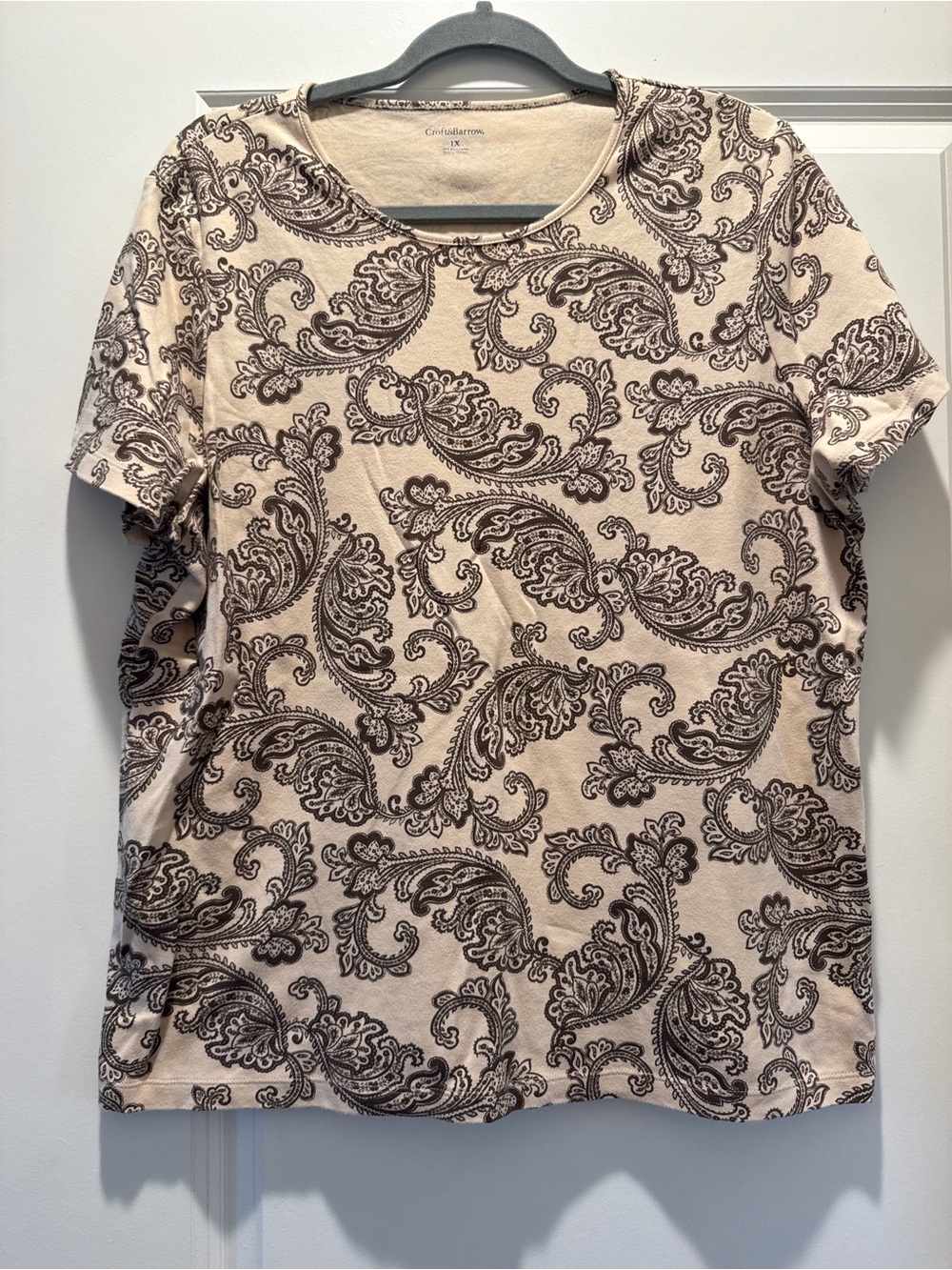 croft & barrow Cream and Brown Paisley Short Sleeve Tee